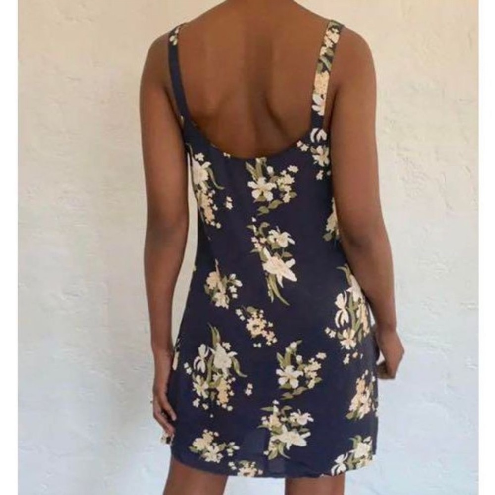 Reformation Puglia Dress in Yolanda size 2 - Picture 3 of 8